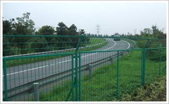 公路护栏网